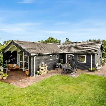 Holiday home Jarmunrek - 400m To The Fjord By Interhome